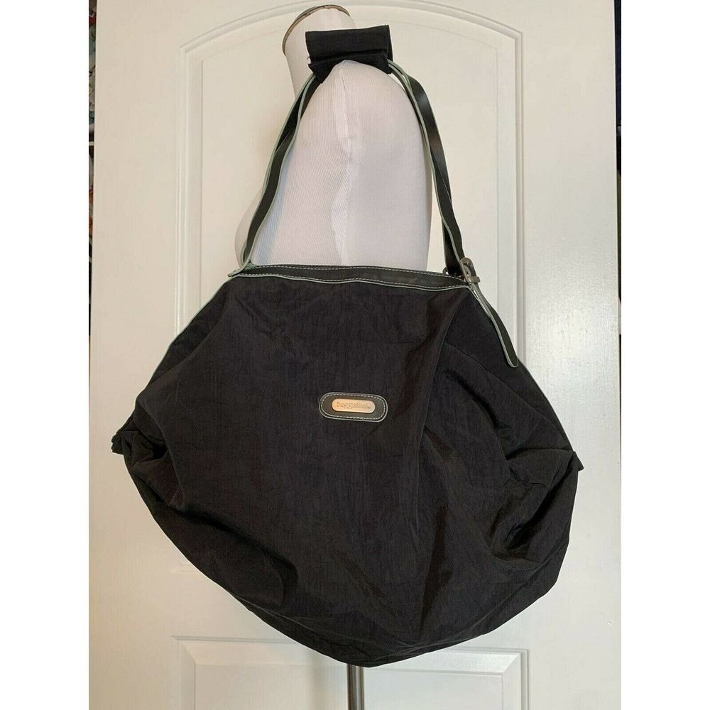BAGGALLINI Black Nylon Shoulder Tote Travel Gym Bag Convertible Compact Carry On